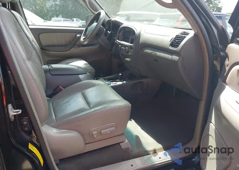 2004 Toyota Sequoia Limited V8 z USA, uszkodzony, nr VIN 5TDBT48A14S214700